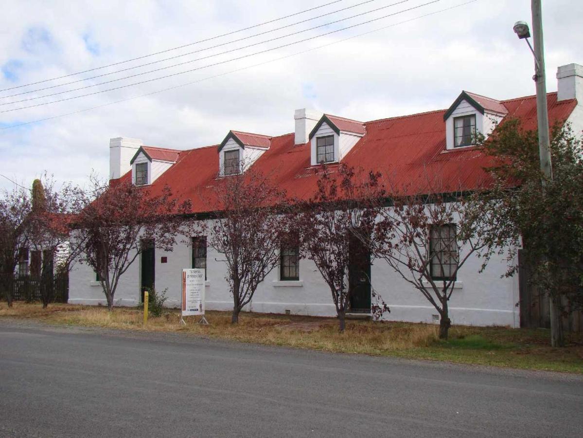 Sorell Barracks Buitenkant foto